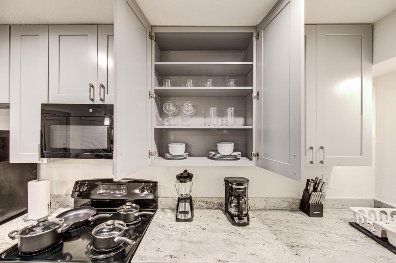 Trendy Midtown Apt, Walk To Shops & Sites, Pets Ok هيوستن المظهر الخارجي الصورة