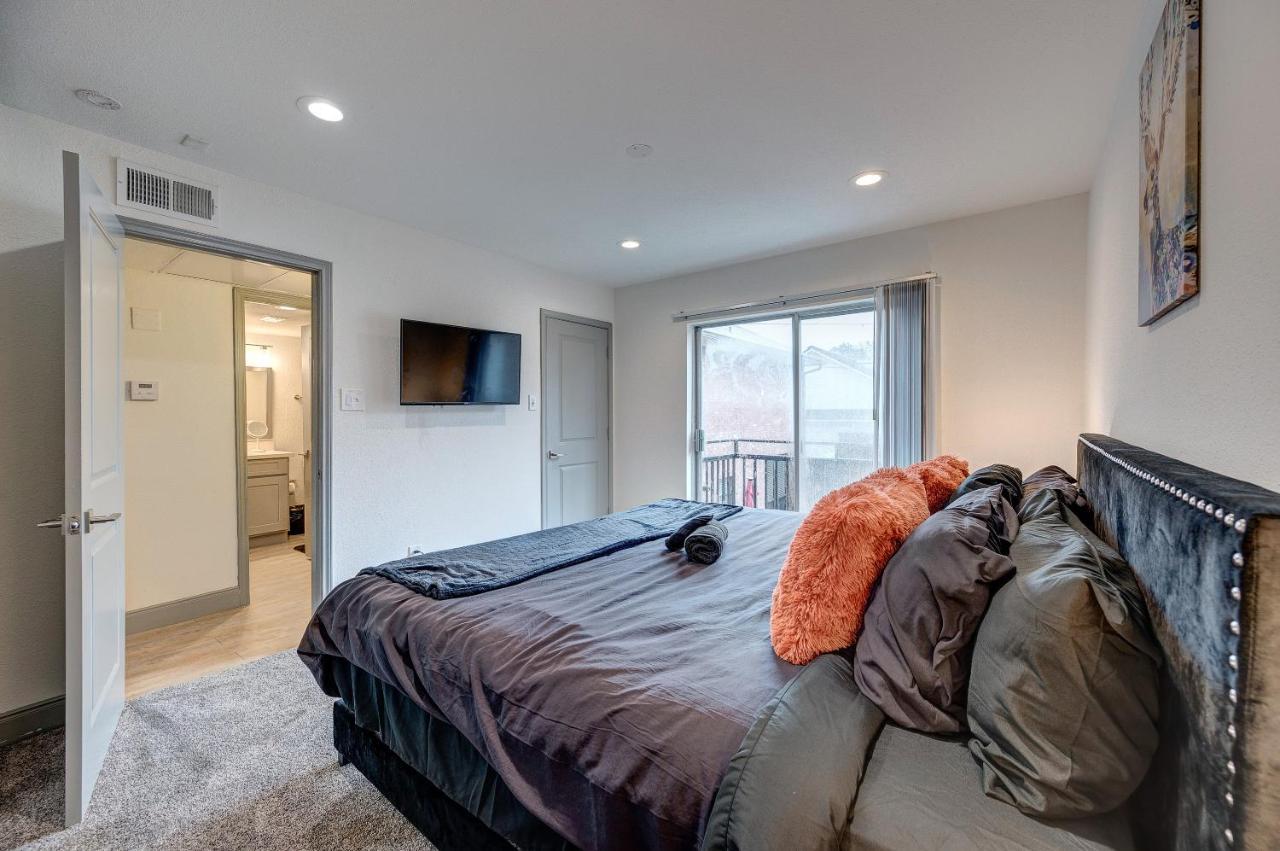 Trendy Midtown Apt, Walk To Shops & Sites, Pets Ok هيوستن المظهر الخارجي الصورة