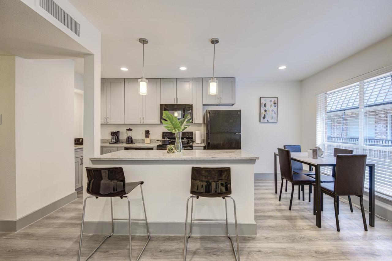 Trendy Midtown Apt, Walk To Shops & Sites, Pets Ok هيوستن المظهر الخارجي الصورة