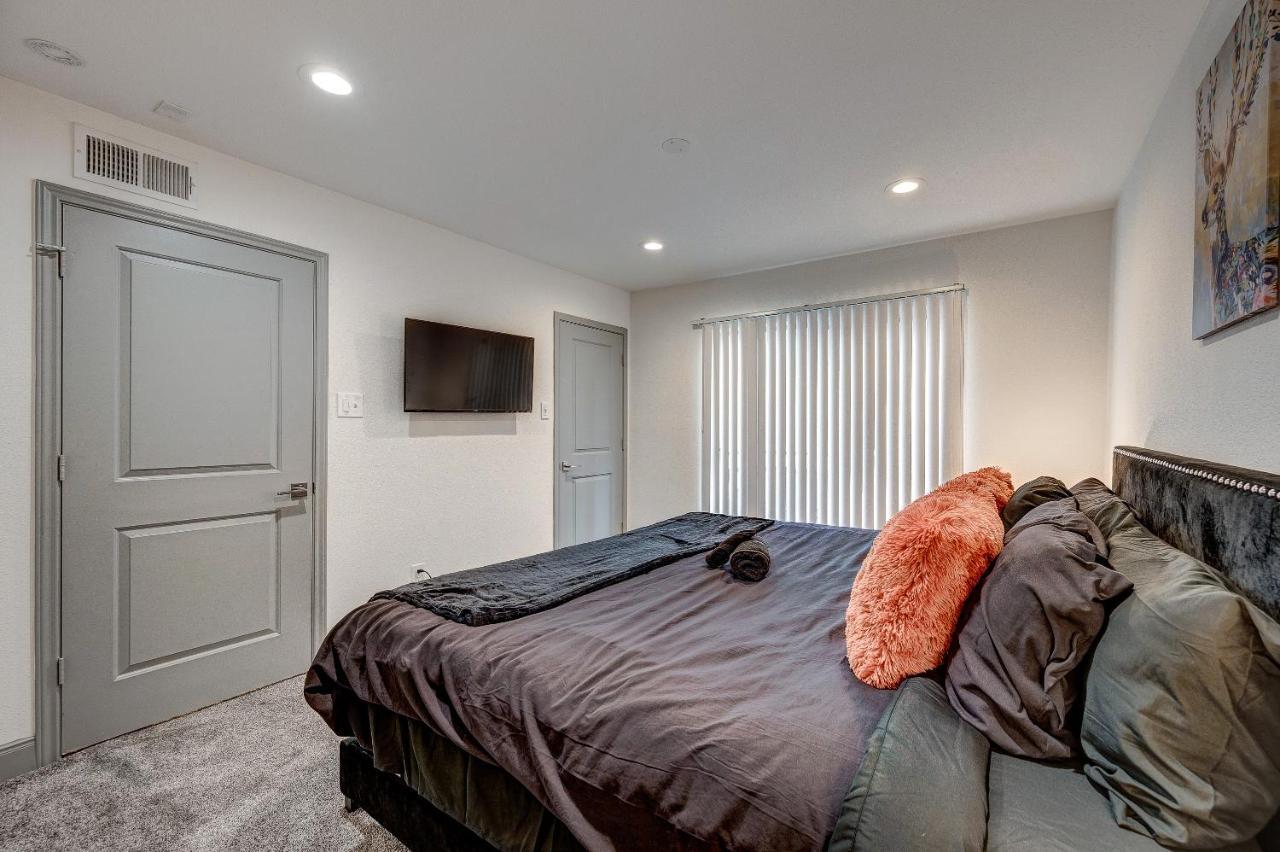 Trendy Midtown Apt, Walk To Shops & Sites, Pets Ok هيوستن المظهر الخارجي الصورة