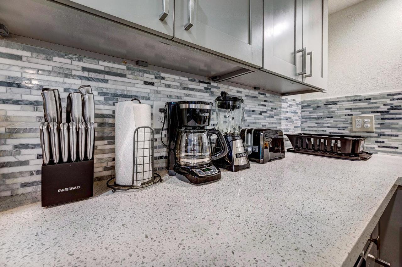Trendy Midtown Apt, Walk To Shops & Sites, Pets Ok هيوستن المظهر الخارجي الصورة
