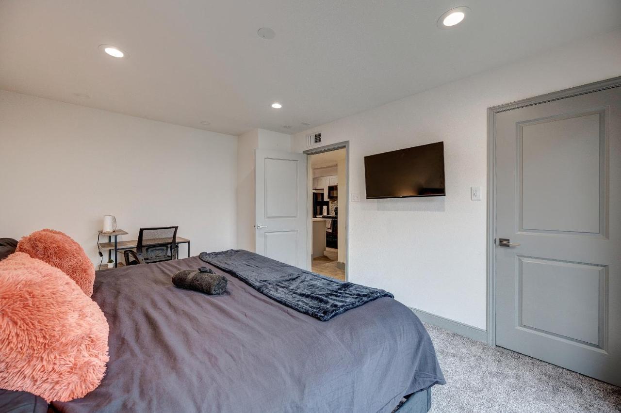 Trendy Midtown Apt, Walk To Shops & Sites, Pets Ok هيوستن المظهر الخارجي الصورة